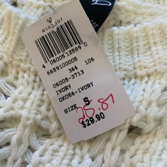 WINDSOR WOMENS SWEATER SIZE S - Picture 3 of 3
